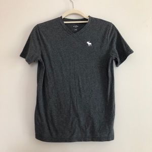 Boy's Gray Abercrombie Kids T Size XL/16